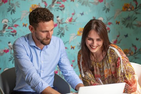 Entrée Comptabilité, paie et finance d'entreprise