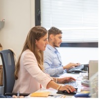 Vignette Sales Marketing Communication